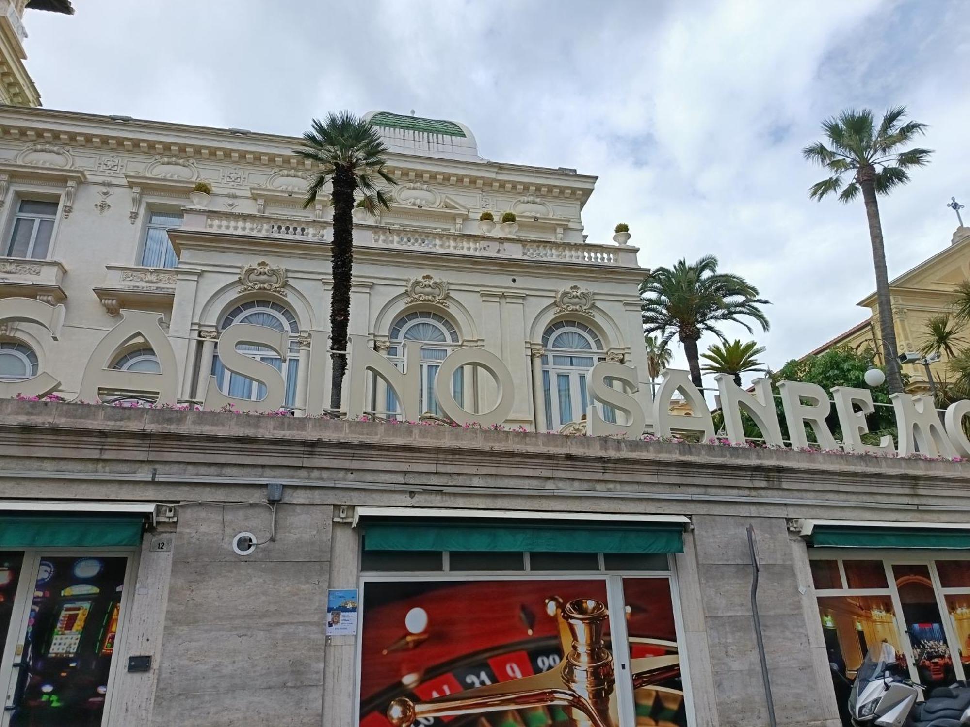 Casa Francesca Con Parcheggio Gratuito Apartment Sanremo Bagian luar foto