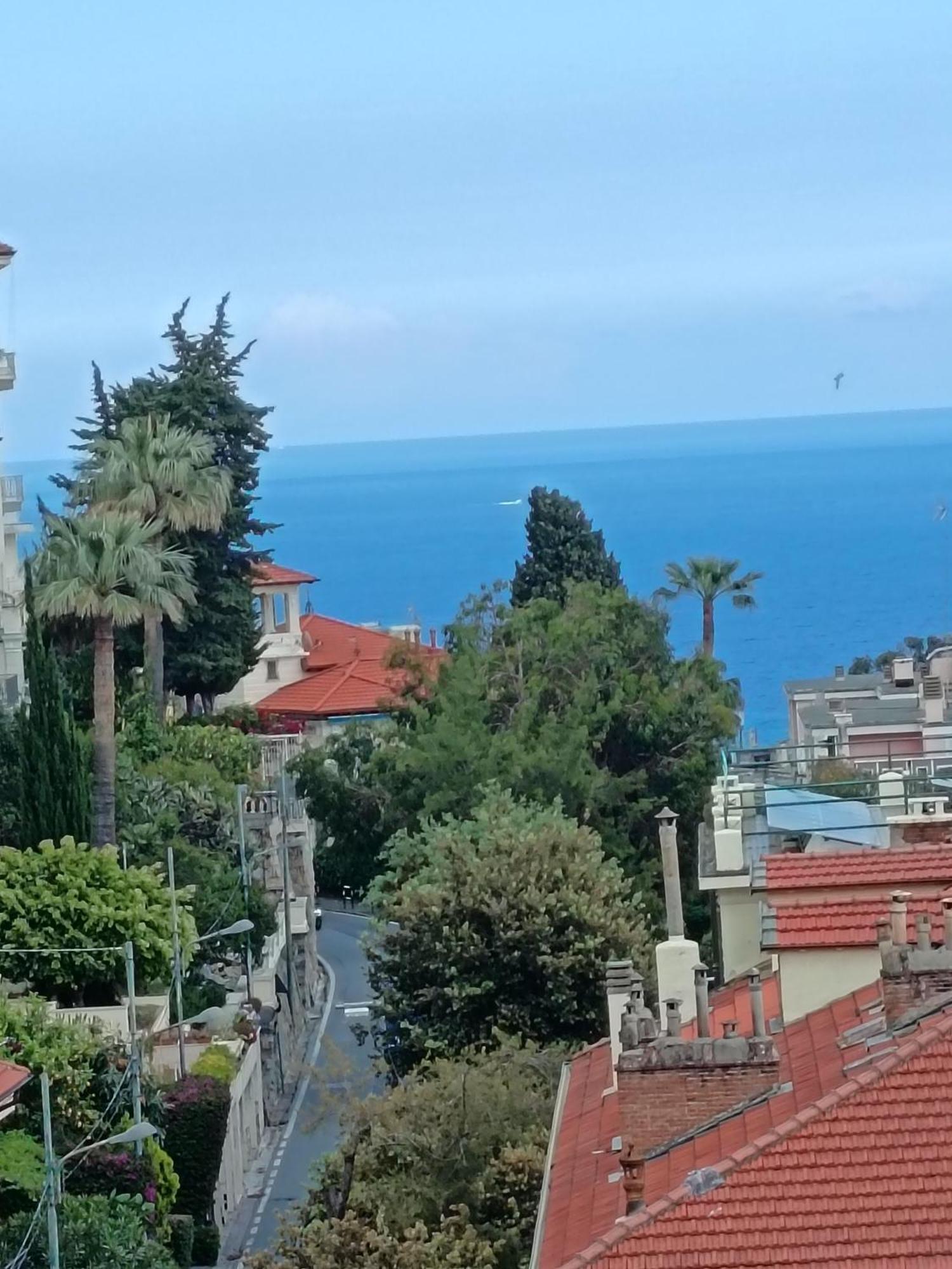 Casa Francesca Con Parcheggio Gratuito Apartment Sanremo Bagian luar foto